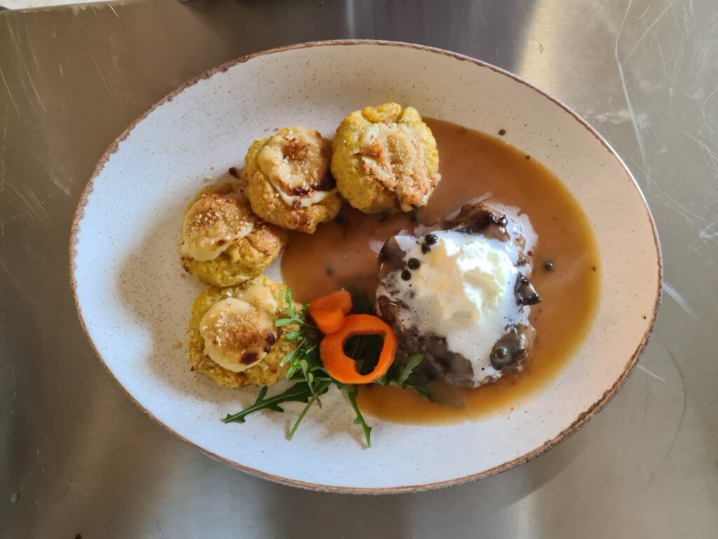 Piatto servito dalla cucina del Berghotel Presslauer